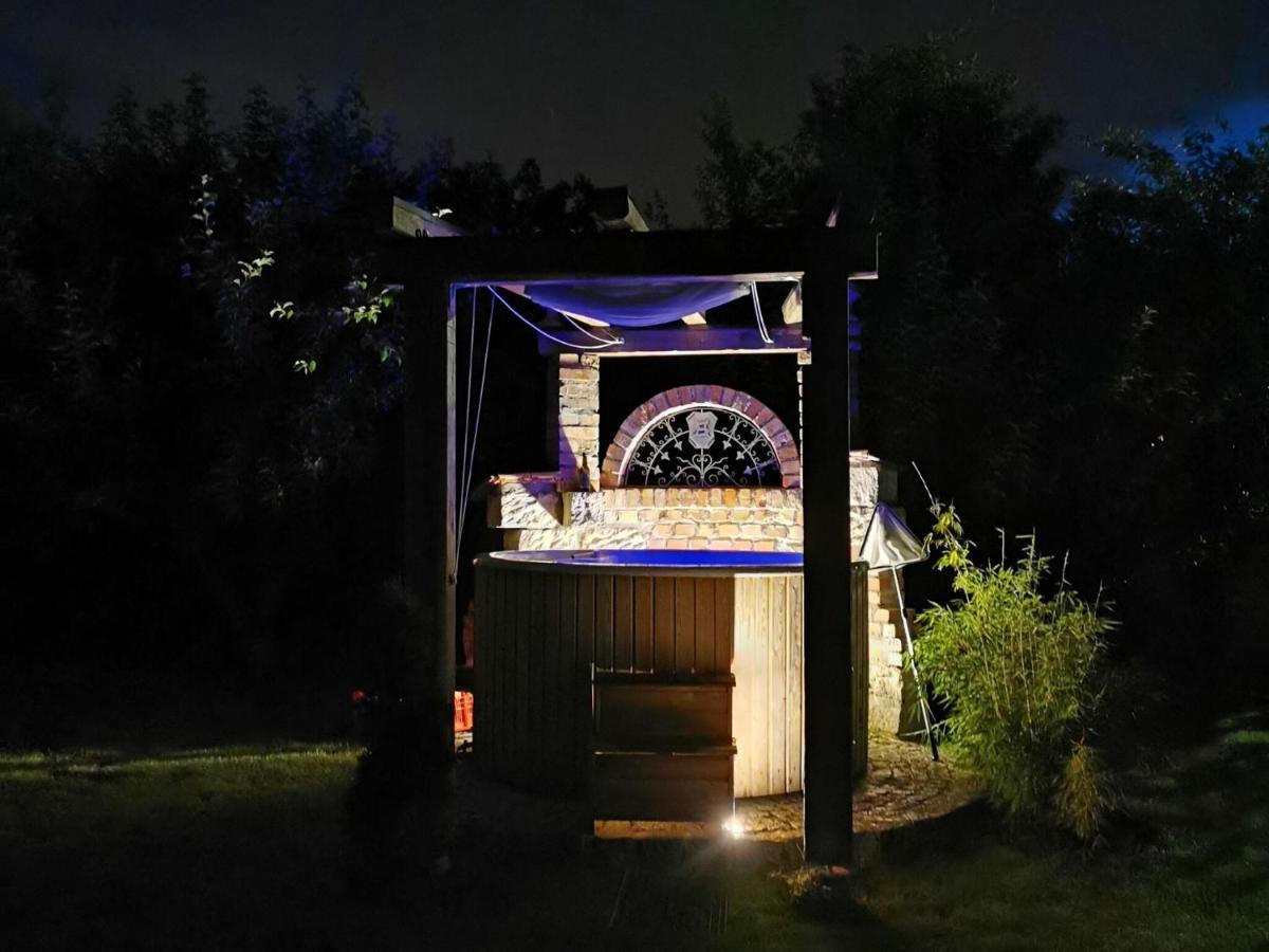 Wonderful Apartment With Barrel Sauna Stockheim  Zewnętrze zdjęcie